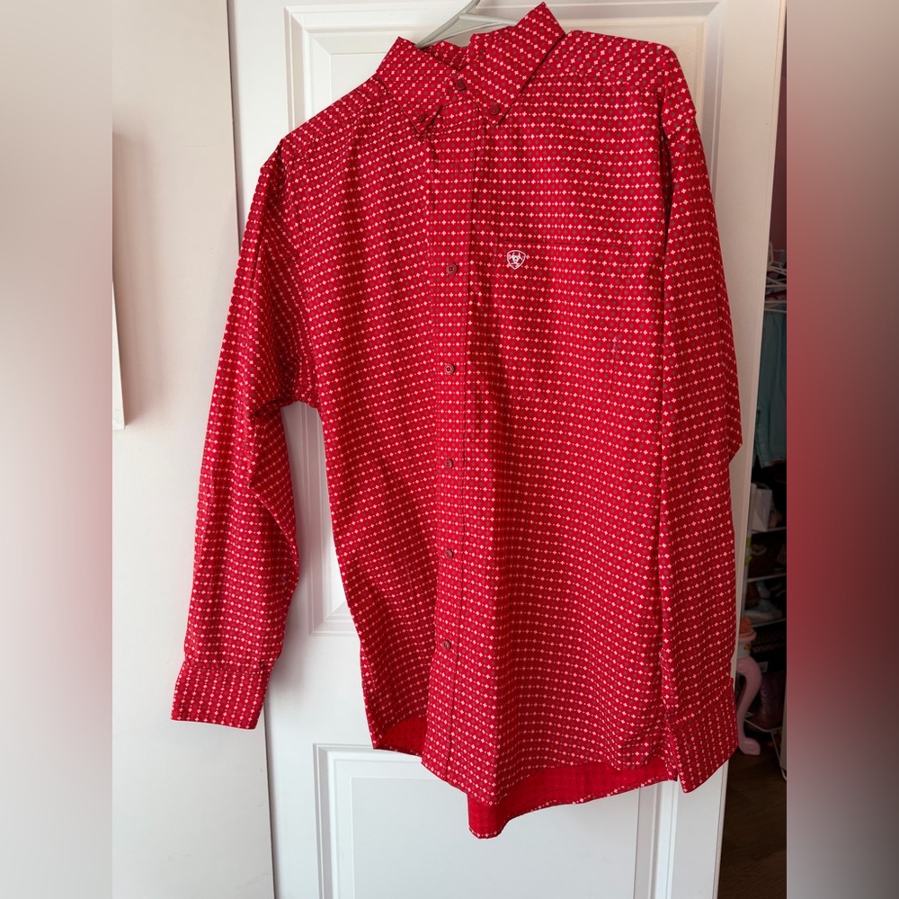 Ariat Red Dot-Pattern Button-Up Dress Shirt